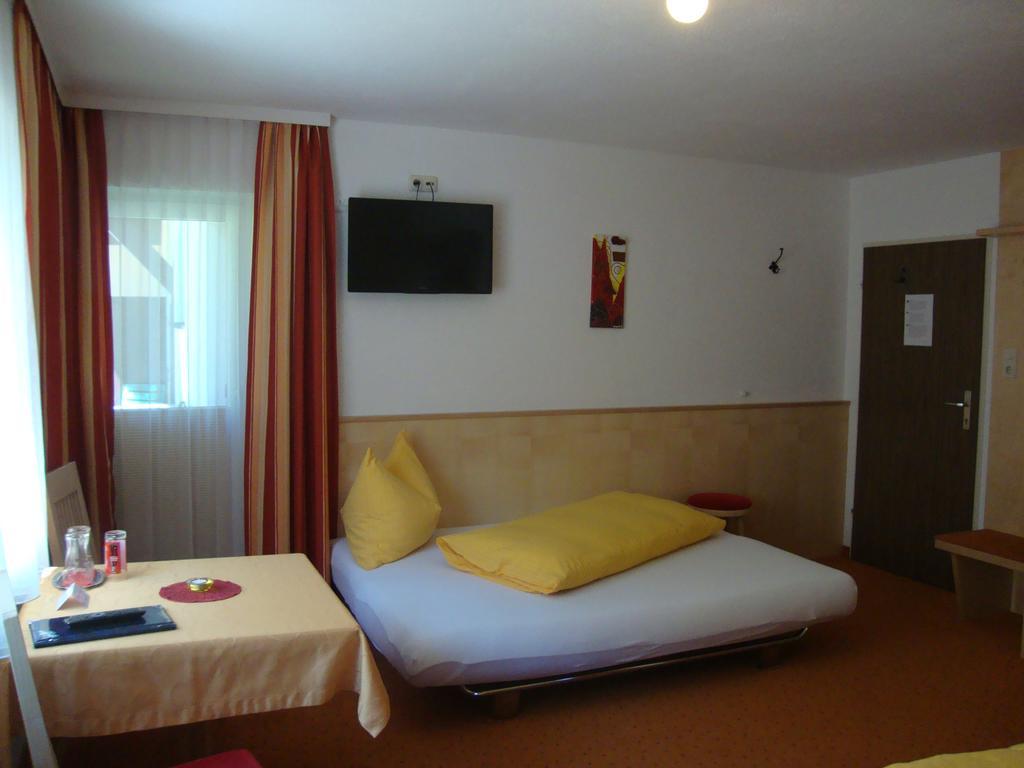 Bed and Breakfast Haus Sonnschein Sölden Esterno foto