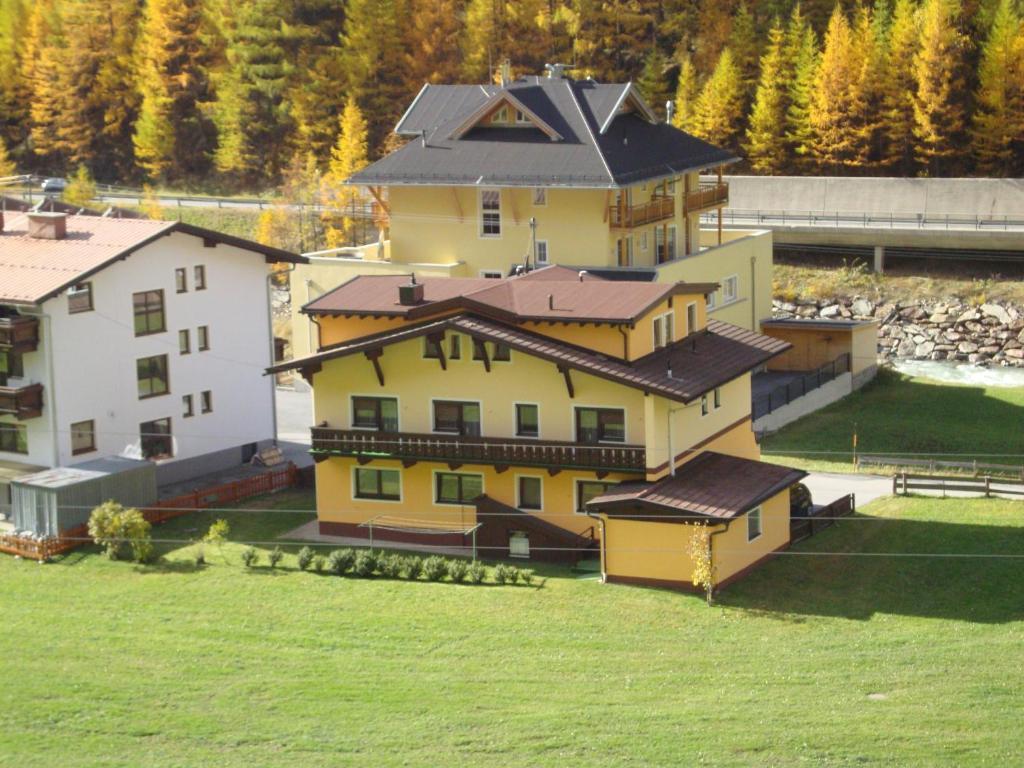 Bed and Breakfast Haus Sonnschein Sölden Esterno foto